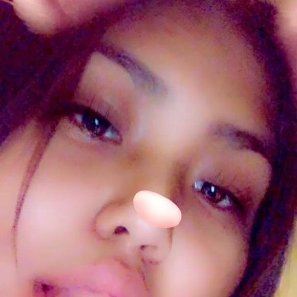 Meet your Posher, Melanie - Picture 1 of 1